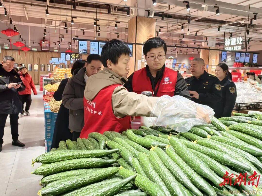 ｜让“舌尖安全”可感知“你点我检”守护年关餐桌pg电子中文模拟器年关守护百日攻坚（2026）(图2)
